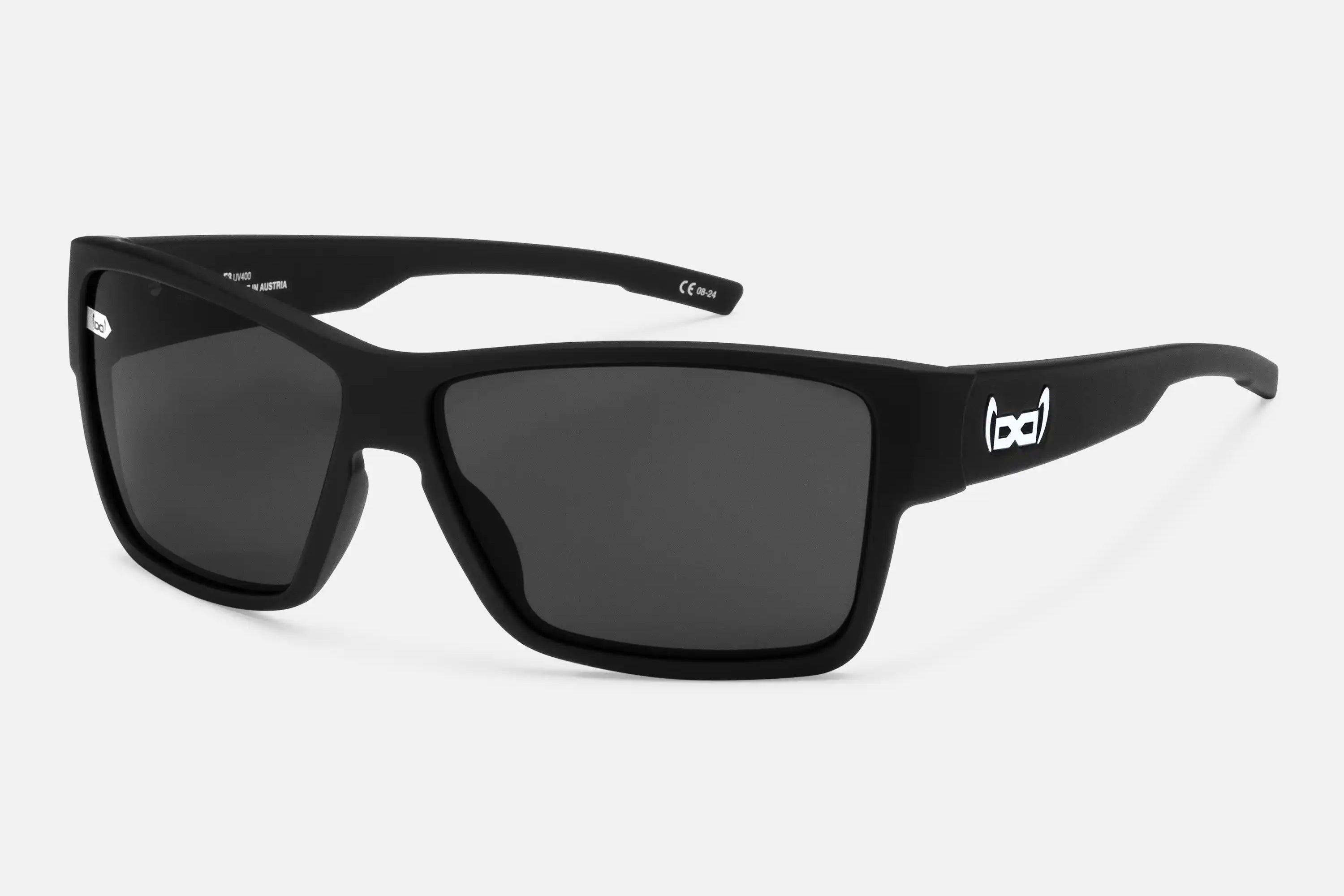 G14 - black in black